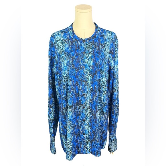 Calvin Klein Long Sleeve Button Up Shirt with Blue‎ Snakeskin Design (Size 1X) - Picture 1 of 3